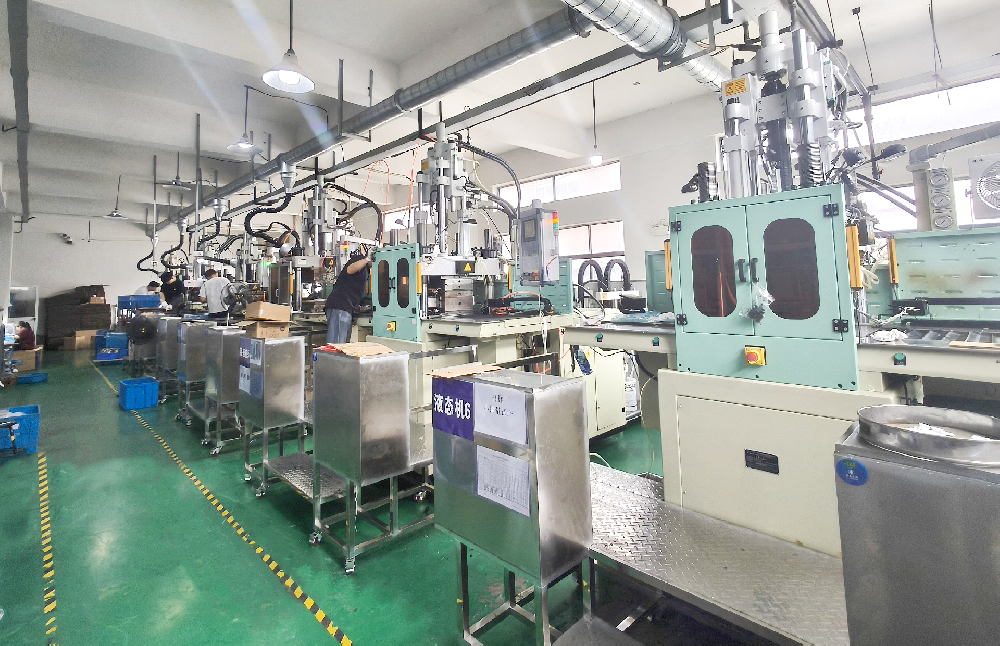 液態(tài)設(shè)備7臺